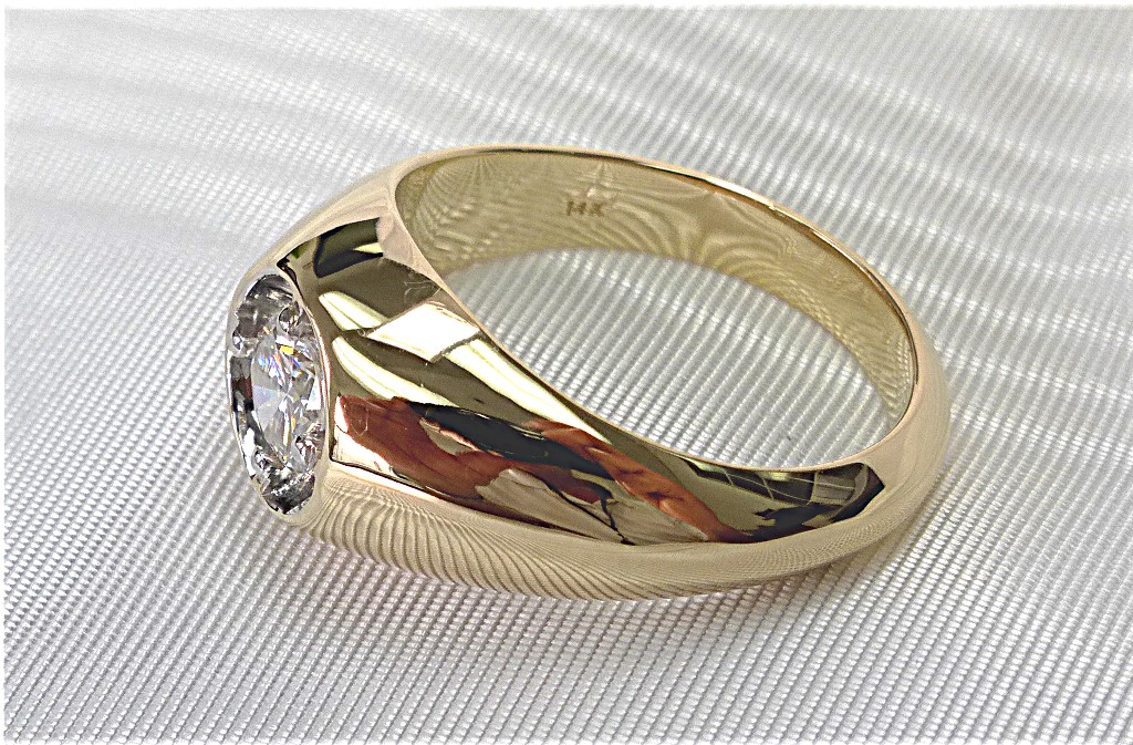 VIP Jewelry Art 0.40 CT TW Brilliant Cut Large Diamond Mens Ring in 14k  Yellow Gold Channel Setting - Size 8 | Amazon.com